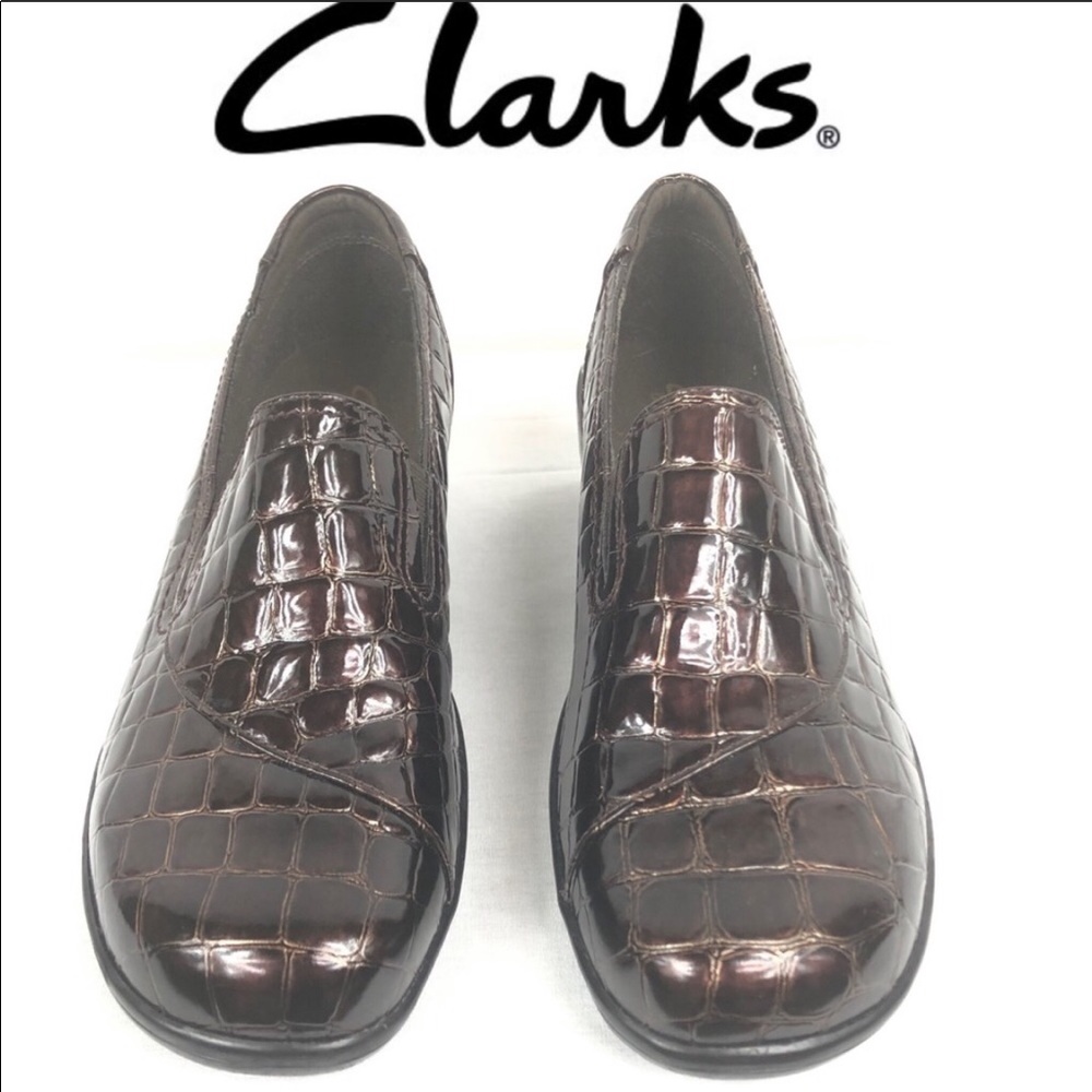 Clarks Bendable Alligator Print Slip On Shoes 9w - image 2